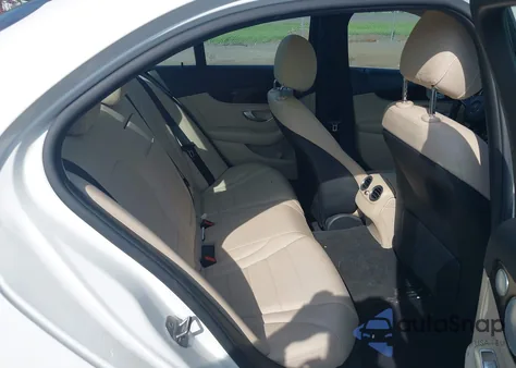 2017 Mercedes-Benz C 300 4Matic/Luxury 4Matic/Sport 4Matic из США, поврежденный, VIN WDDWF4KBXHR241642